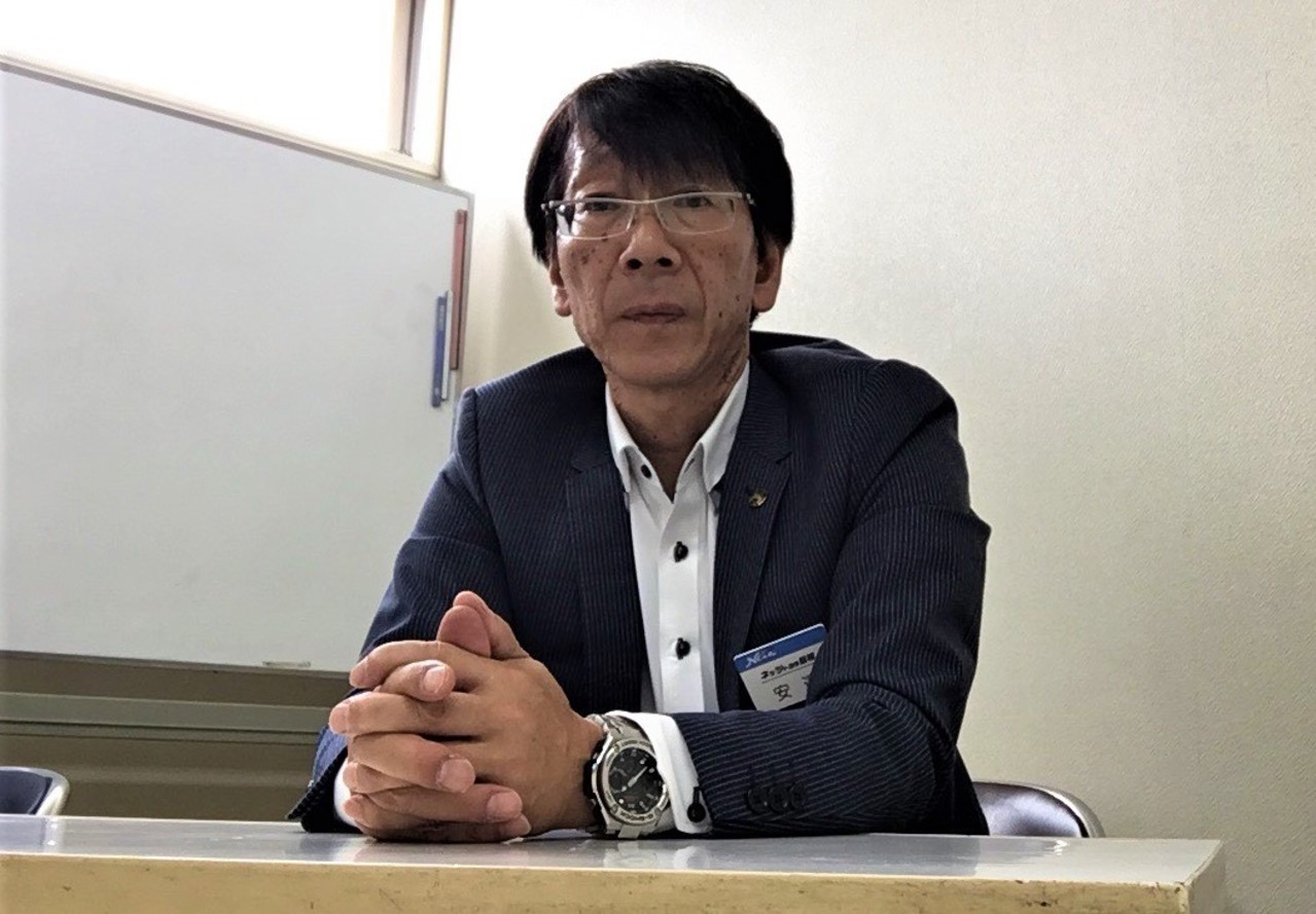 安達店長