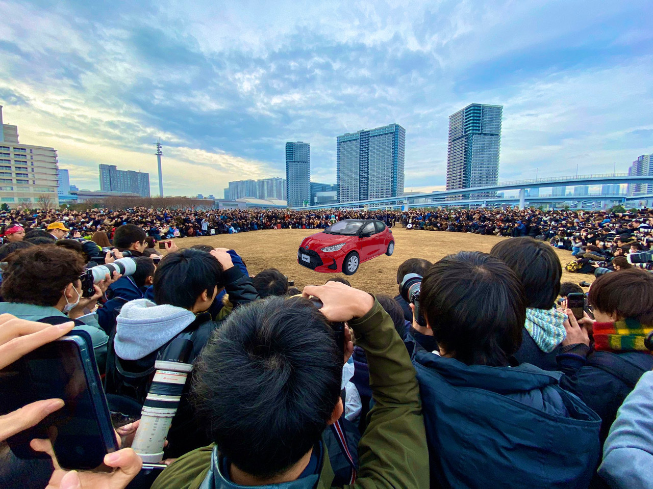 新型車ヤリス