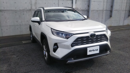 RAV4