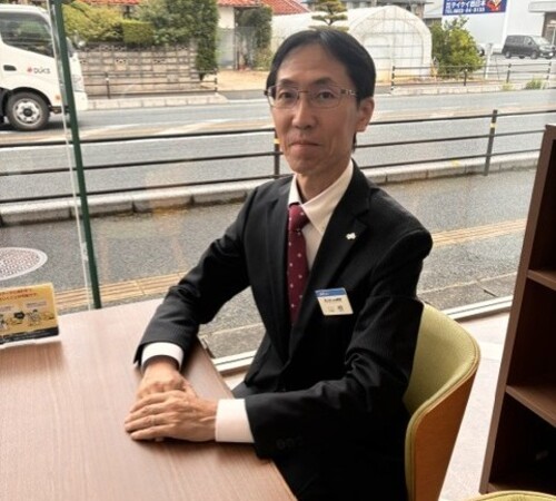 山根店長．